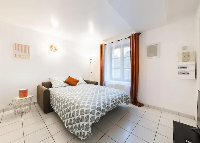 Le Carnot Garden エタンプ